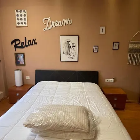 Arte Apartment *